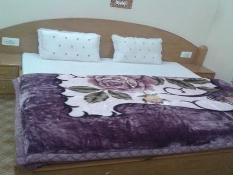 Pahalgām Oyo 5472 Bombay Palace מראה חיצוני תמונה