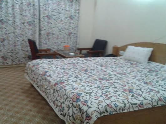 Pahalgām Oyo 5472 Bombay Palace מראה חיצוני תמונה