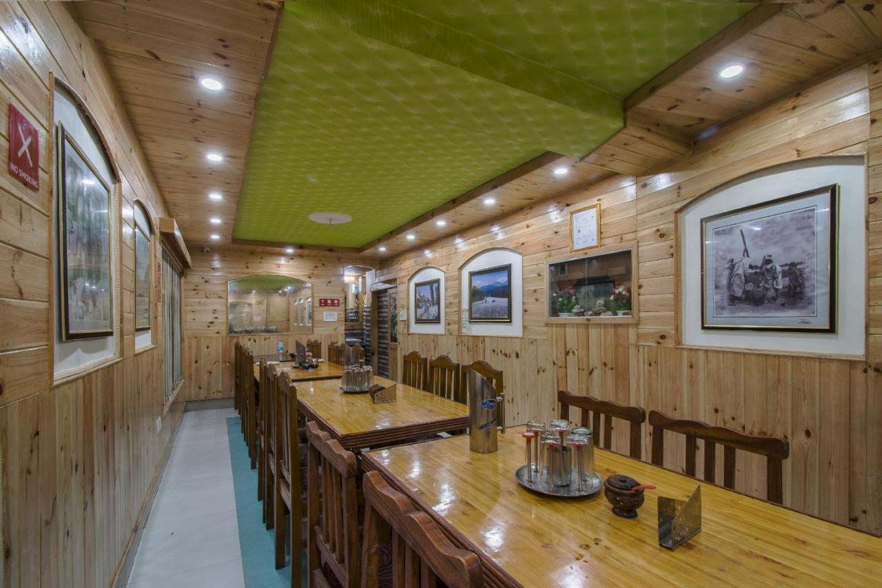 Pahalgām Oyo 5472 Bombay Palace מראה חיצוני תמונה